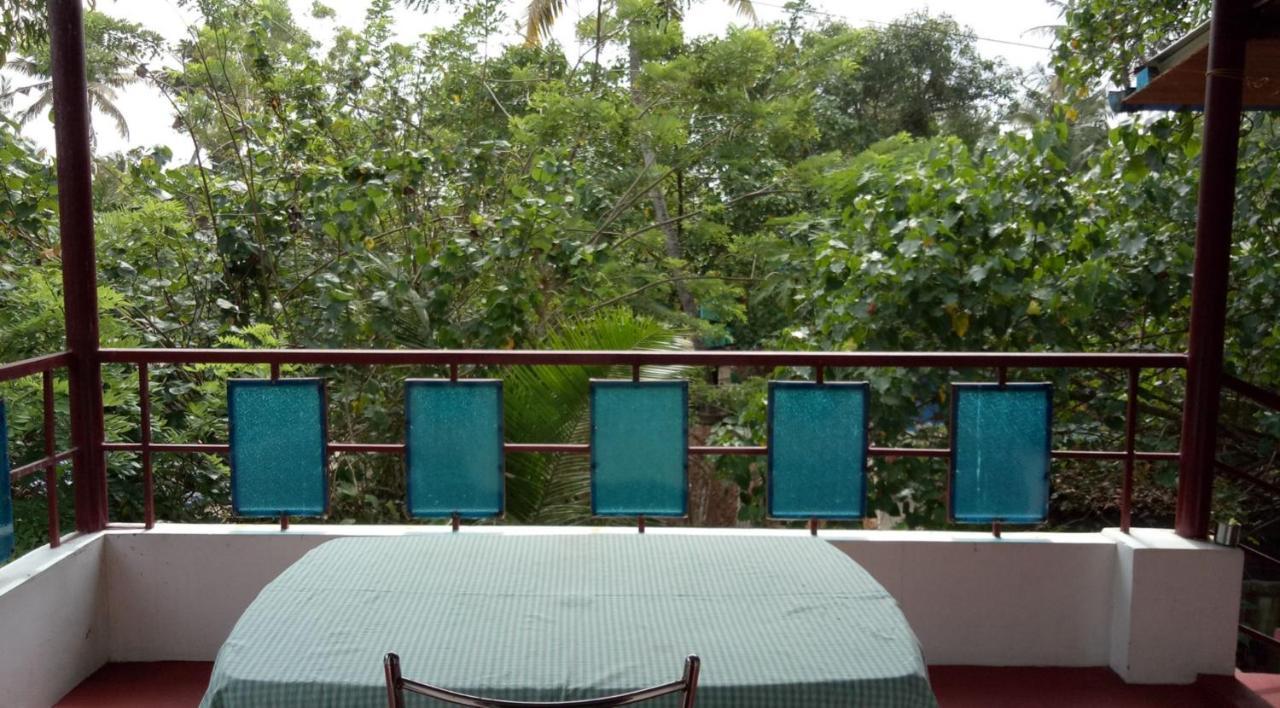 Loveshore Marari Mararikulam Ngoại thất bức ảnh